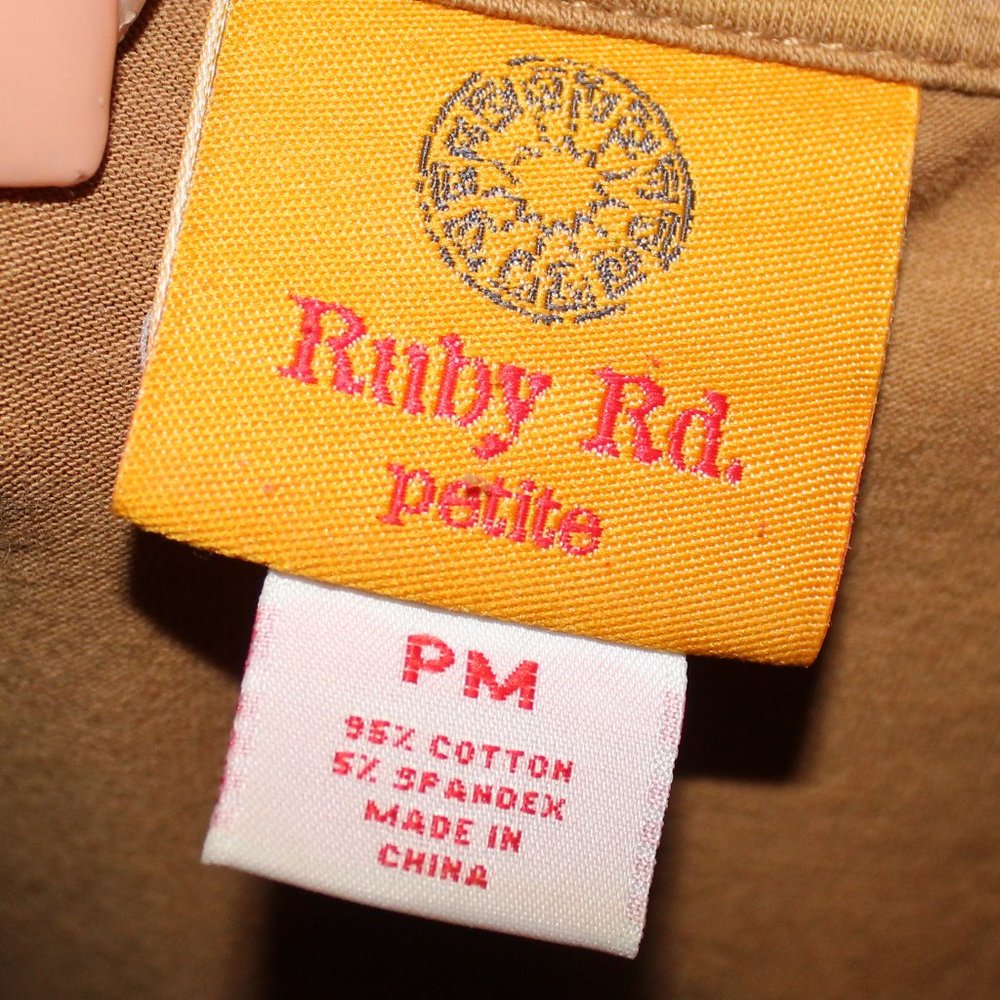 Ruby Rd. easy breezy top - Picture 4 of 4
